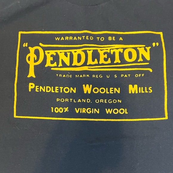 Pendleton navy blue t shirt size medium - Picture 3 of 5